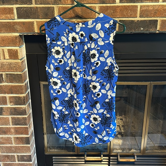 Like New Jasmine & Juliana Sleeveless Blouse - Picture 3 of 5